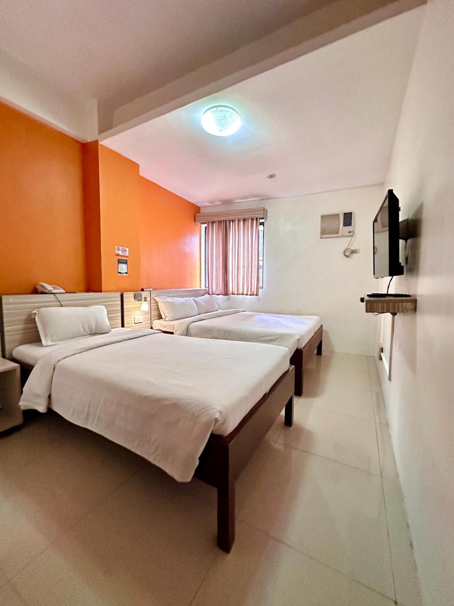 סבו Travelbee Business Inn מראה חיצוני תמונה